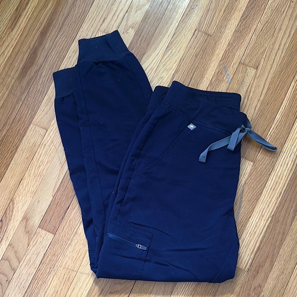 Figs Women's Navy Jogger Pants